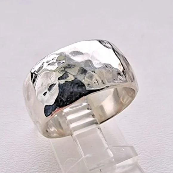 Silpada Vintage Heavy Hammered 
Sterling Silver Wide Band Ring Size 8 - Picture 2 of 8